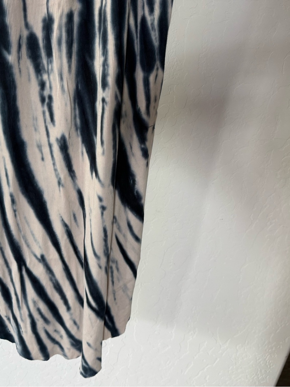 Young Fabulous & Broke|Black & Cream Tie-Dye Ribbed Midi Maxi Dress•Boho Beachy - Picture 5 of 12